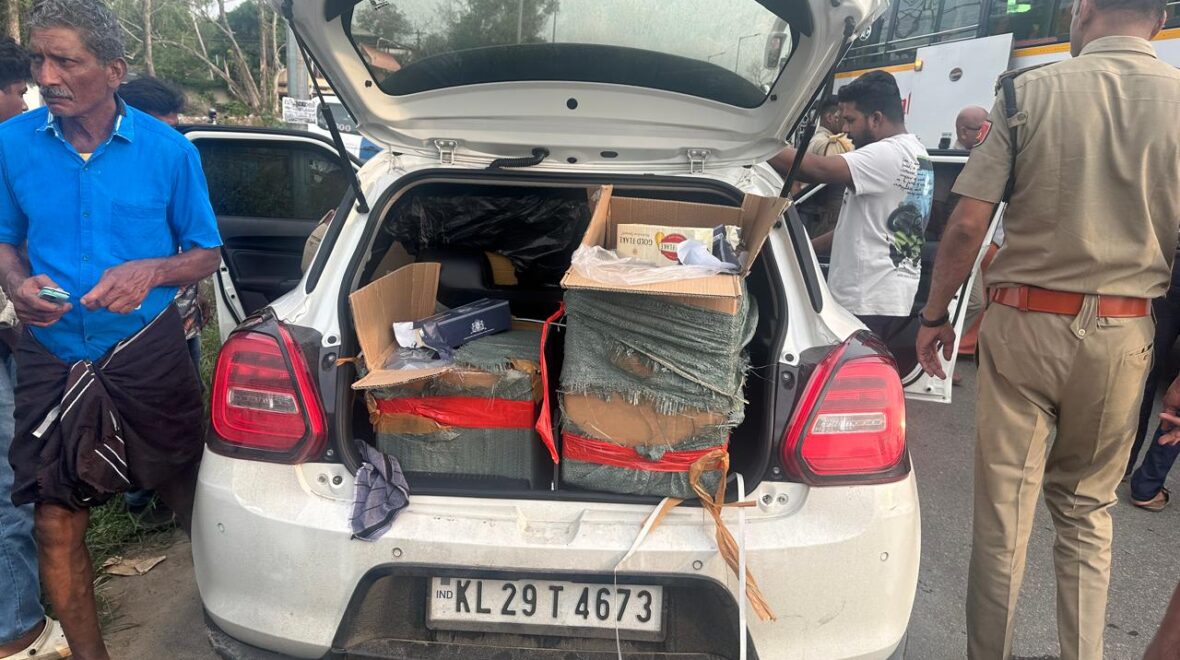 വ്യാജ സിഗരറ്റുകൾ കൊണ്ട് പോയത് പിടി കൂടി